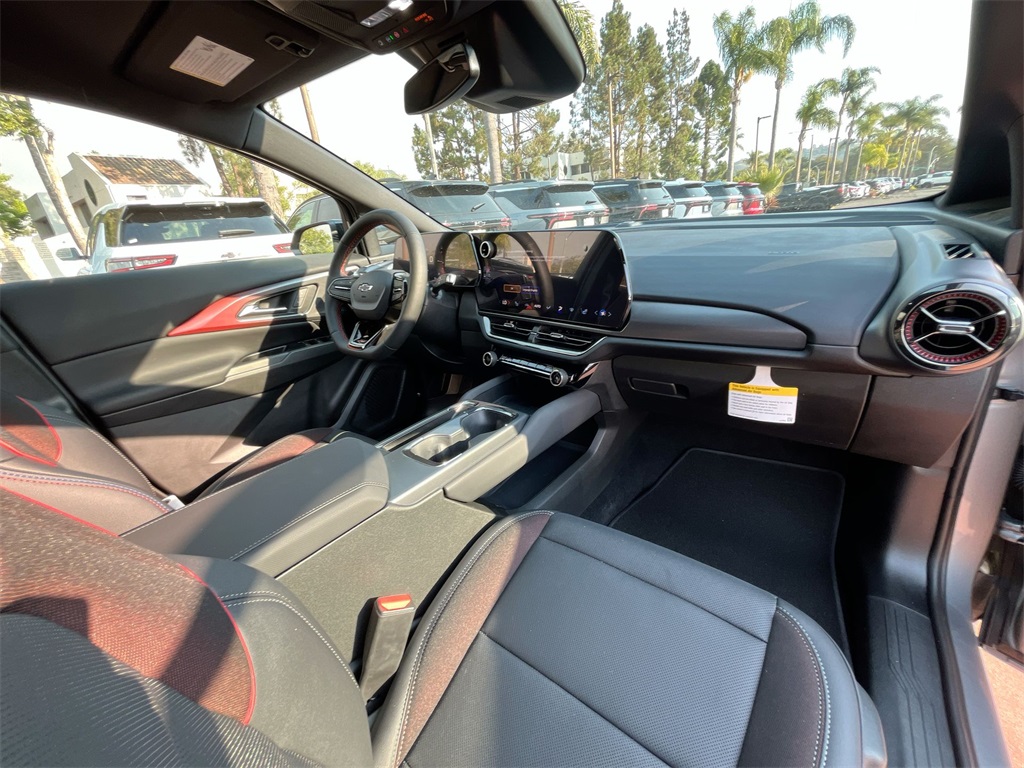new 2025 Chevrolet Equinox EV car, priced at $40,113