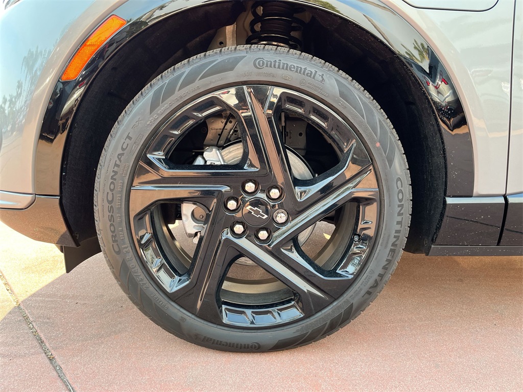 new 2025 Chevrolet Equinox EV car, priced at $40,113
