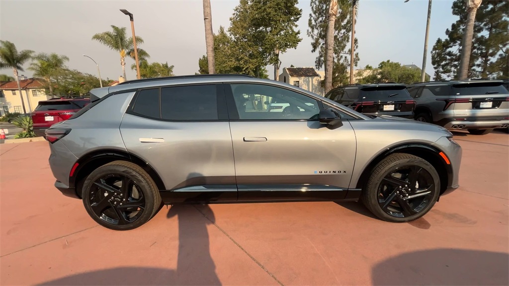 new 2025 Chevrolet Equinox EV car, priced at $40,113