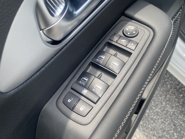 new 2025 Chrysler Pacifica car, priced at $48,778