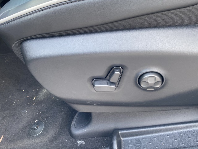 new 2025 Chrysler Pacifica car, priced at $48,778
