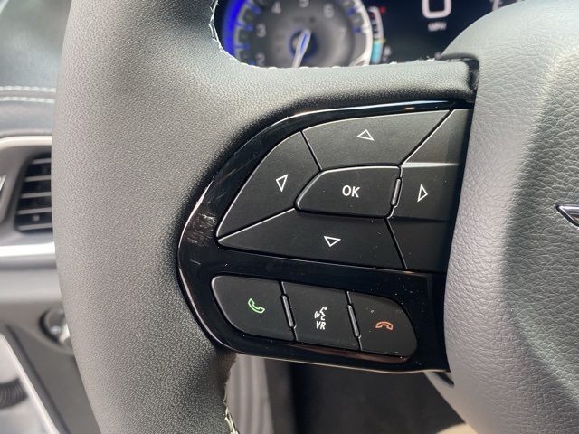 new 2025 Chrysler Pacifica car, priced at $48,778