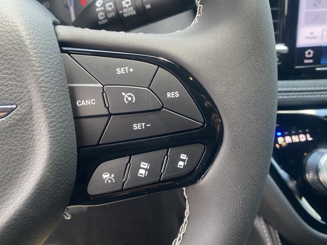 new 2025 Chrysler Pacifica car, priced at $48,778