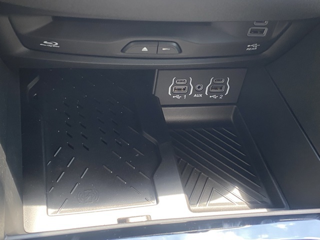 new 2025 Chrysler Pacifica car, priced at $48,778