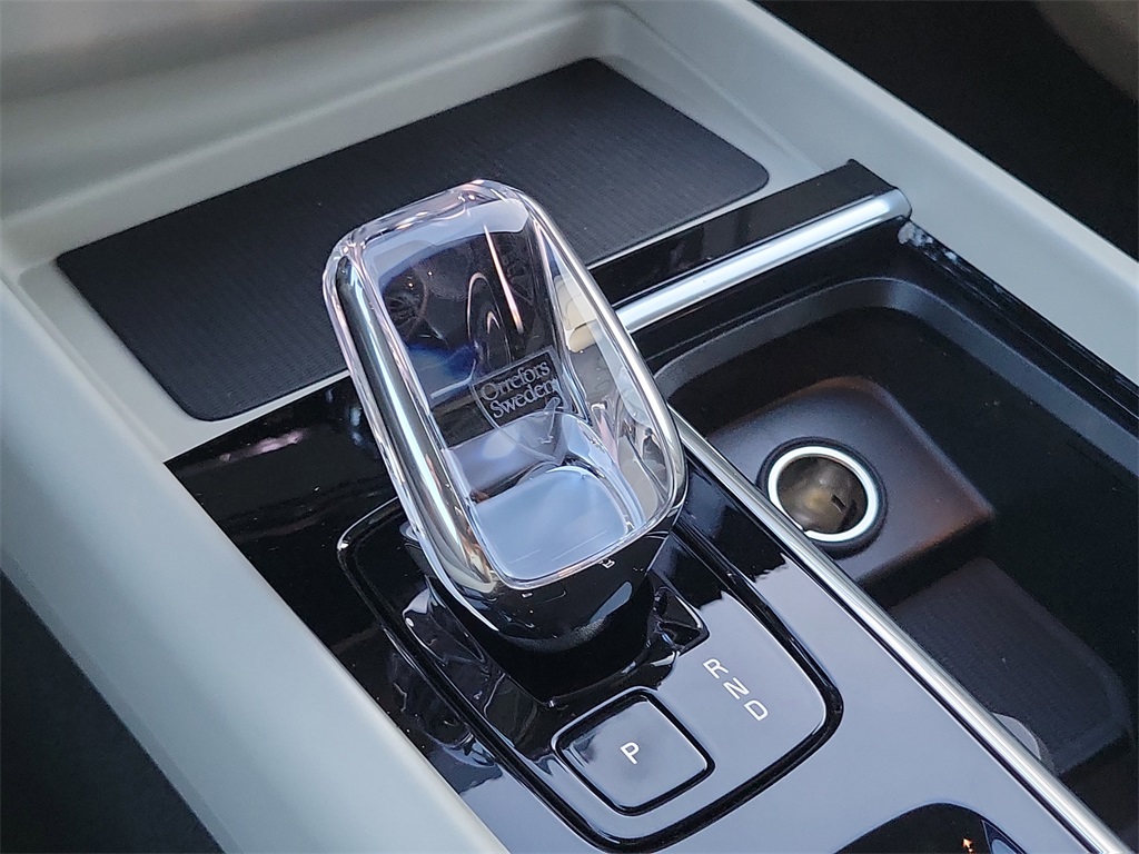 new 2026 Volvo XC60 car, priced at $60,025