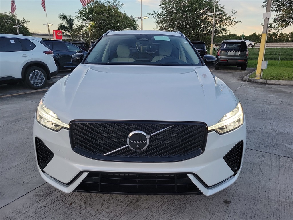 new 2026 Volvo XC60 car, priced at $60,025