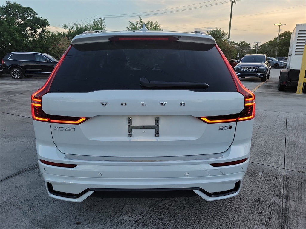 new 2026 Volvo XC60 car, priced at $60,025