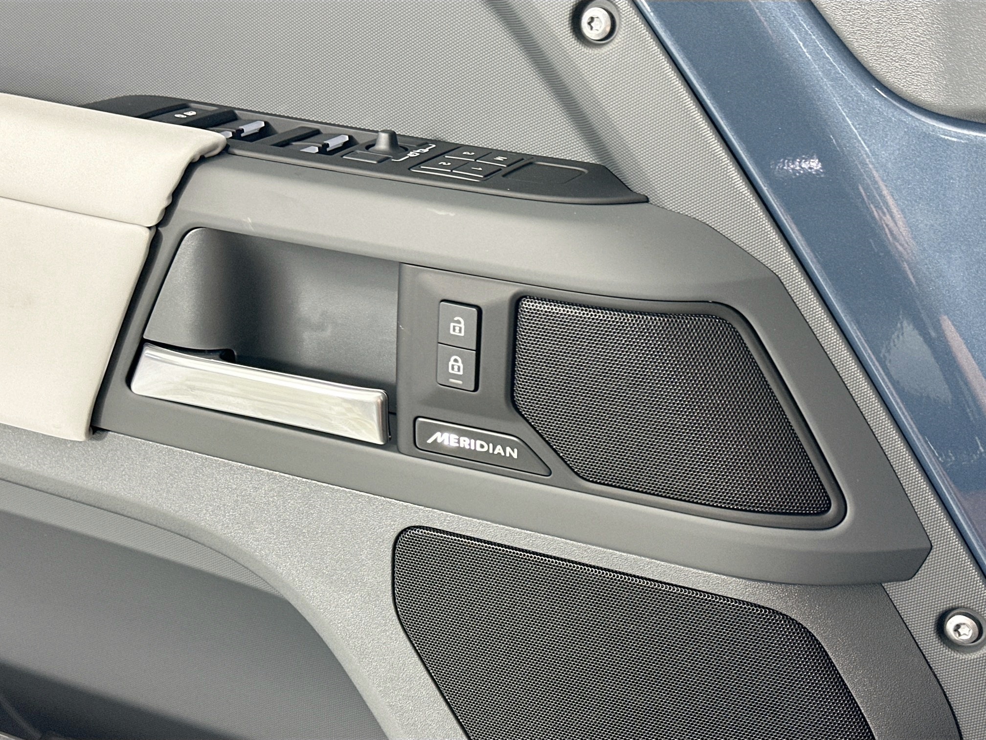 new 2025 Land Rover Defender 110 car, priced at $76,373