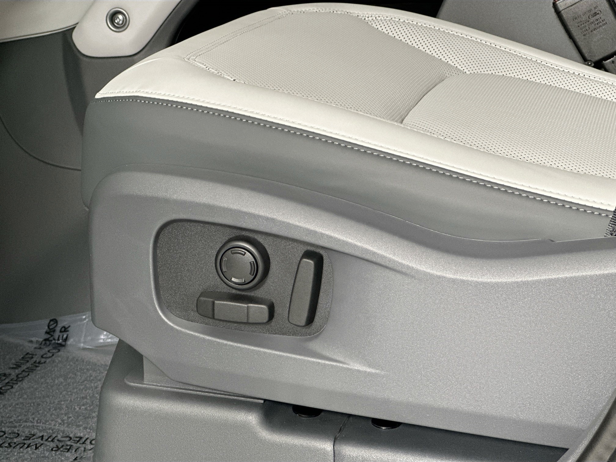 new 2025 Land Rover Defender 110 car, priced at $76,373