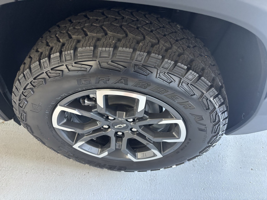 new 2026 Chevrolet Equinox car, priced at $34,465