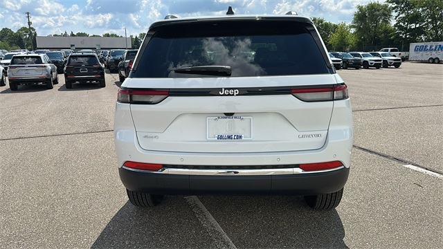 new 2025 Jeep Grand Cherokee car, priced at $44,494