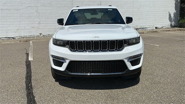 new 2025 Jeep Grand Cherokee car, priced at $44,494