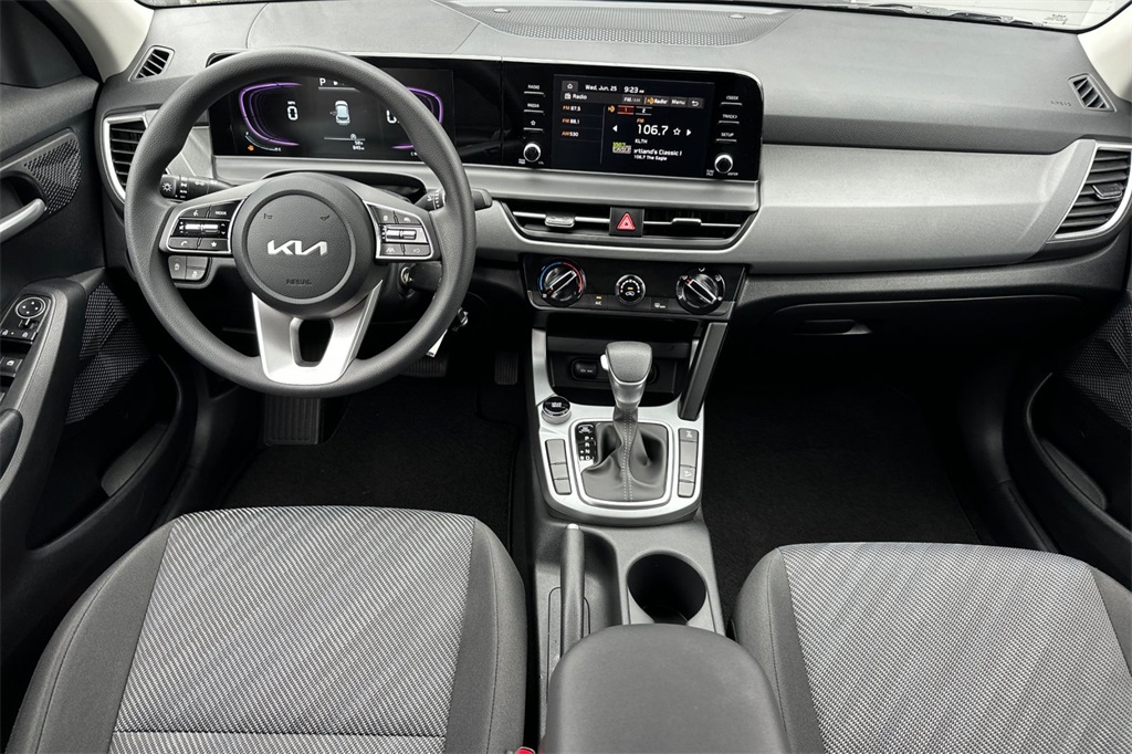 used 2025 Kia Seltos car, priced at $24,947