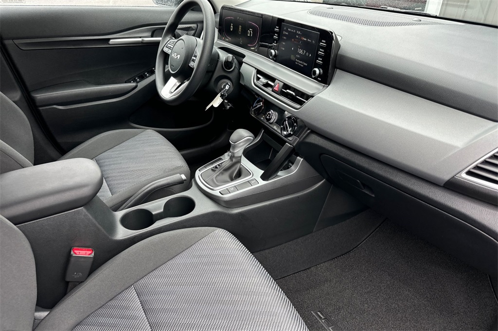 used 2025 Kia Seltos car, priced at $24,947