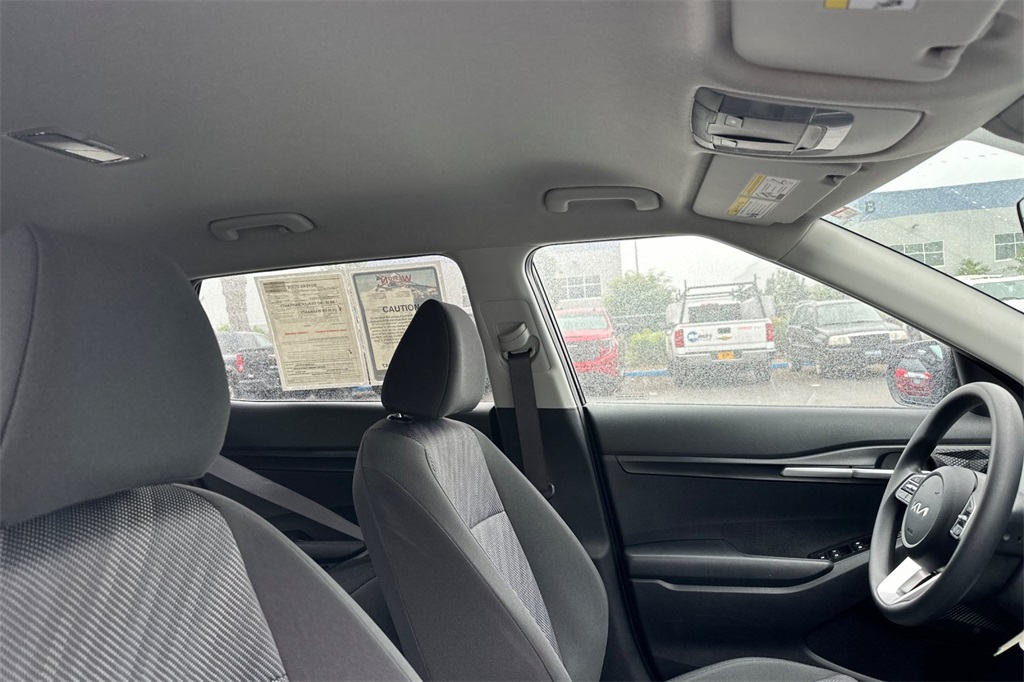 used 2025 Kia Seltos car, priced at $24,947