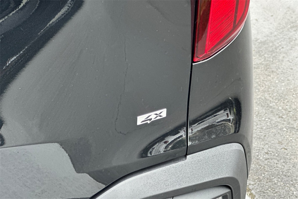 used 2025 Kia Seltos car, priced at $24,947