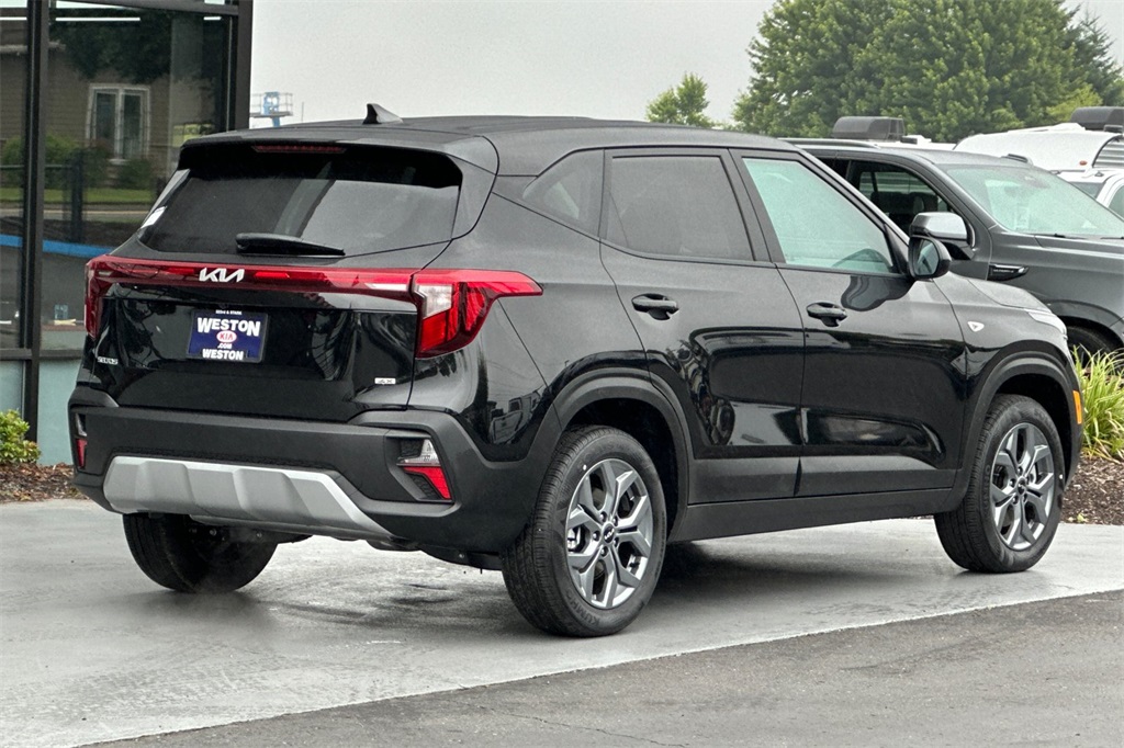 used 2025 Kia Seltos car, priced at $24,947