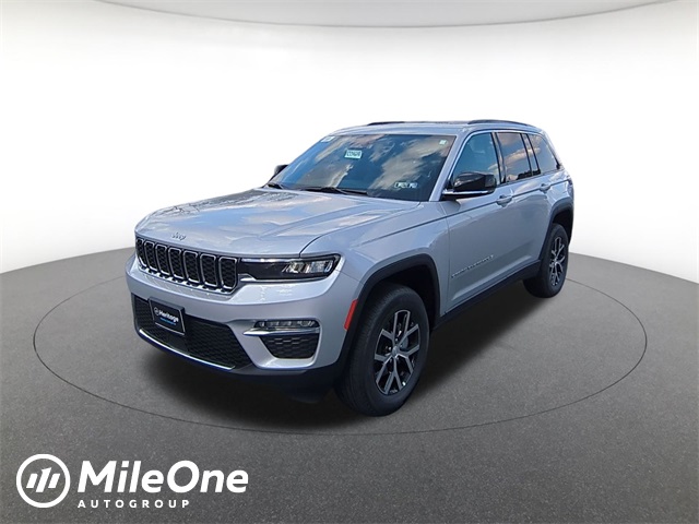 new 2025 Jeep Grand Cherokee car, priced at $40,195