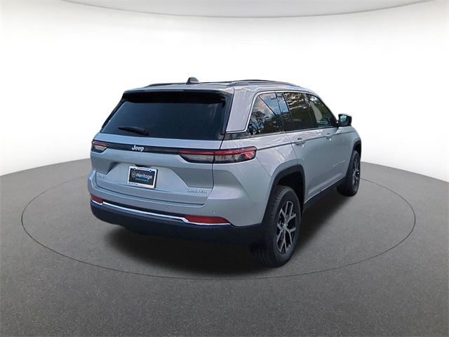 new 2025 Jeep Grand Cherokee car, priced at $40,195