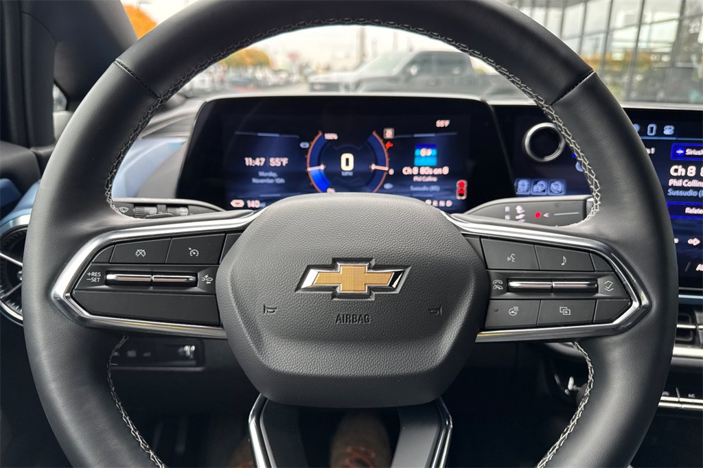 used 2025 Chevrolet Equinox EV car, priced at $26,918