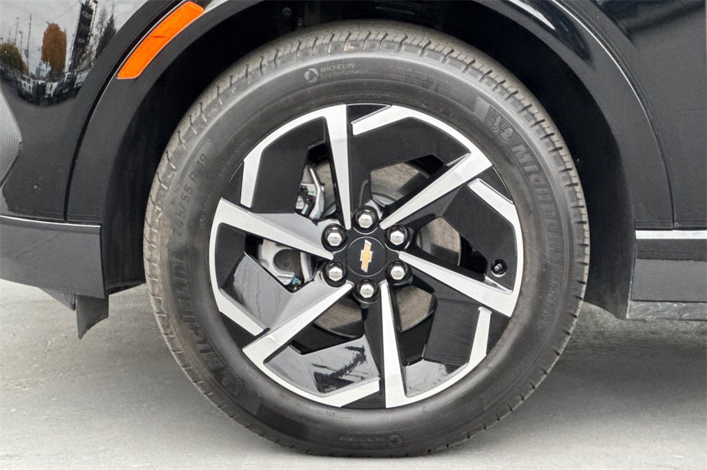 used 2025 Chevrolet Equinox EV car, priced at $26,918