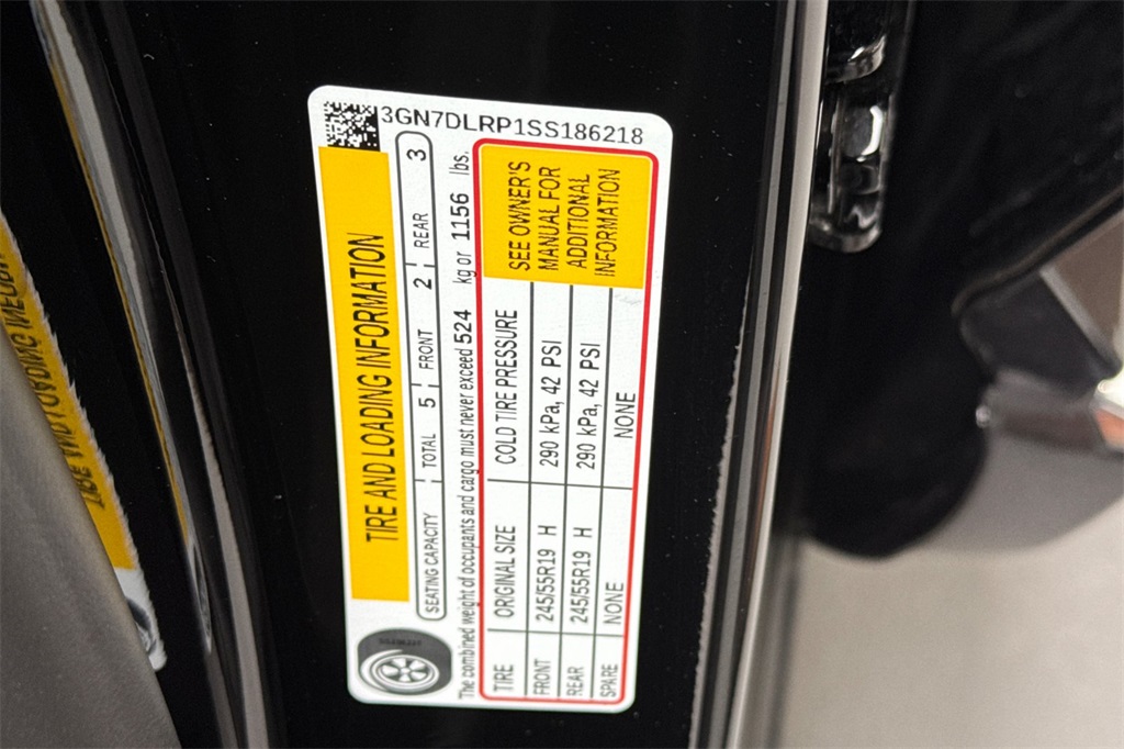 used 2025 Chevrolet Equinox EV car, priced at $26,918