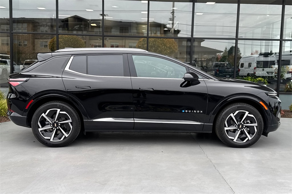 used 2025 Chevrolet Equinox EV car, priced at $26,918