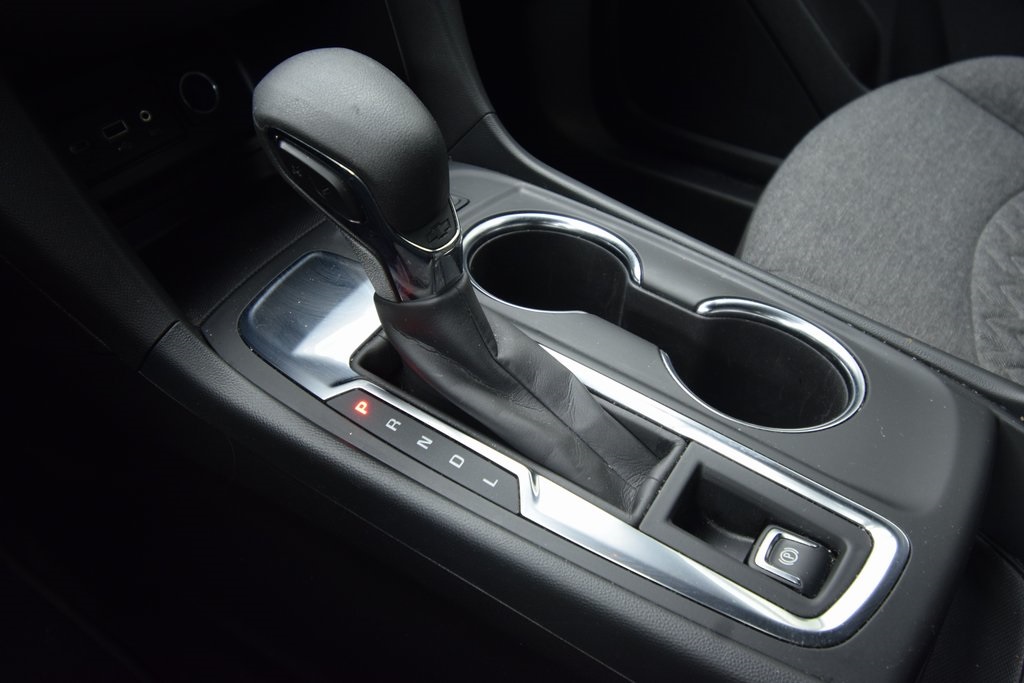 used 2024 Chevrolet Equinox car, priced at $24,000