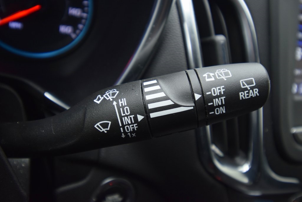 used 2024 Chevrolet Equinox car, priced at $24,000