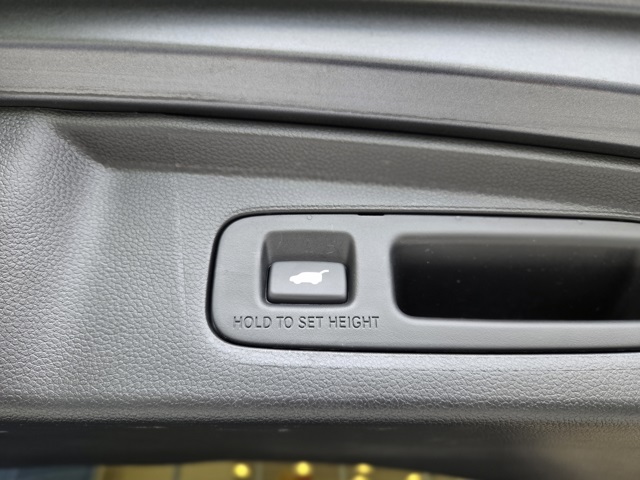 used 2025 Honda CR-V Hybrid car, priced at $35,977