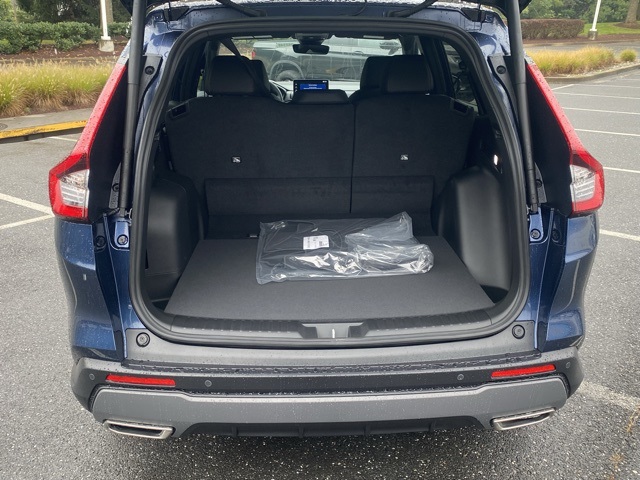 new 2026 Honda CR-V Hybrid car, priced at $39,596
