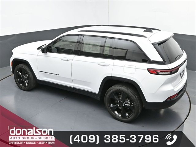 new 2025 Jeep Grand Cherokee car, priced at $38,025