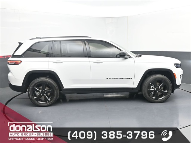 new 2025 Jeep Grand Cherokee car, priced at $38,025