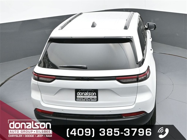 new 2025 Jeep Grand Cherokee car, priced at $38,025