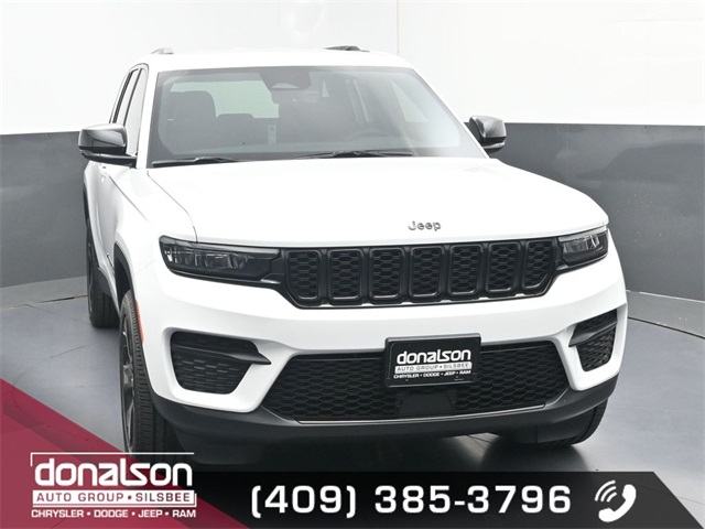 new 2025 Jeep Grand Cherokee car, priced at $38,025