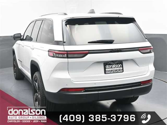 new 2025 Jeep Grand Cherokee car, priced at $38,025