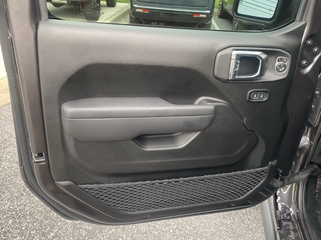 new 2025 Jeep Wrangler car, priced at $53,322