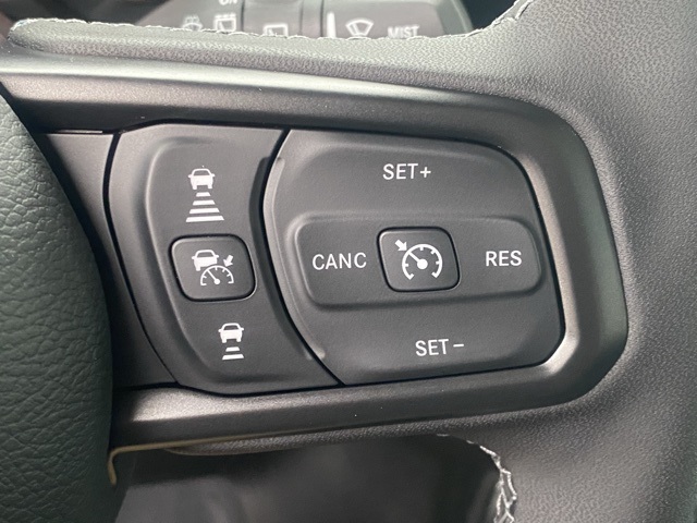 new 2025 Jeep Wrangler car, priced at $53,322