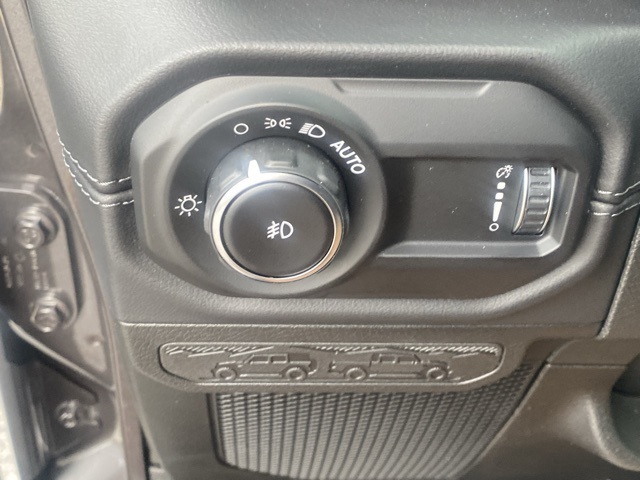 new 2025 Jeep Wrangler car, priced at $53,322