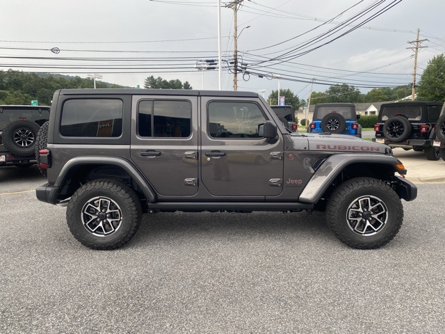 new 2025 Jeep Wrangler car, priced at $53,322