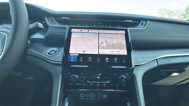 new 2025 Jeep Grand Cherokee L car, priced at $48,215