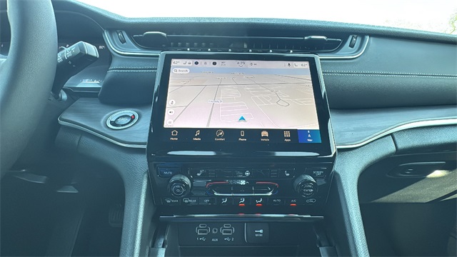 new 2025 Jeep Grand Cherokee L car, priced at $48,215