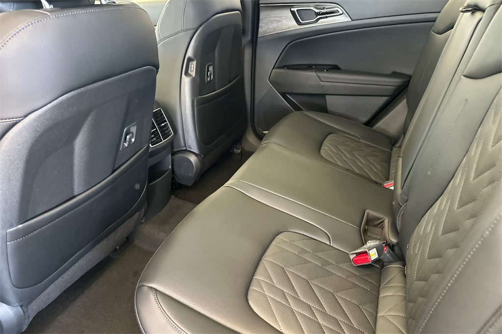 new 2025 Kia Sportage Plug-In Hybrid car, priced at $41,480