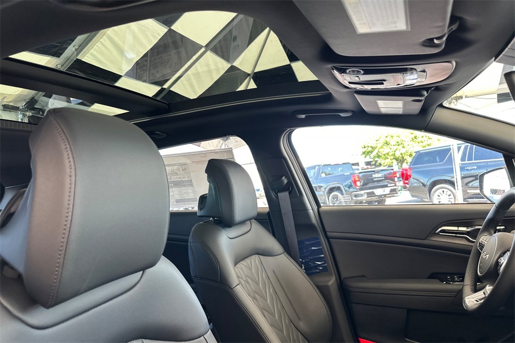new 2025 Kia Sportage Plug-In Hybrid car, priced at $41,480