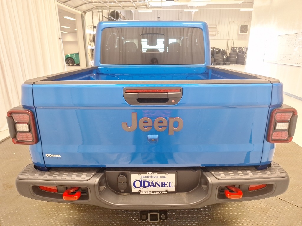 new 2025 Jeep Gladiator car, priced at $50,499