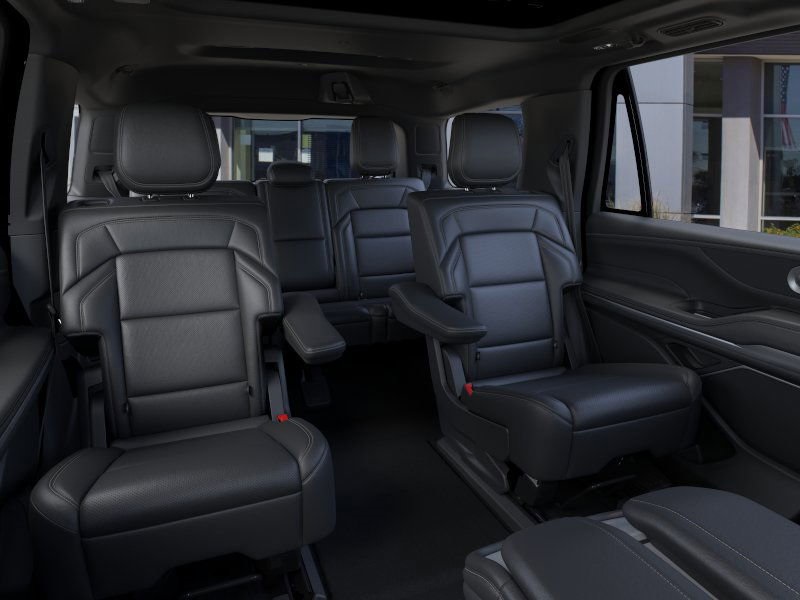 new 2025 Lincoln Navigator car, priced at $107,190