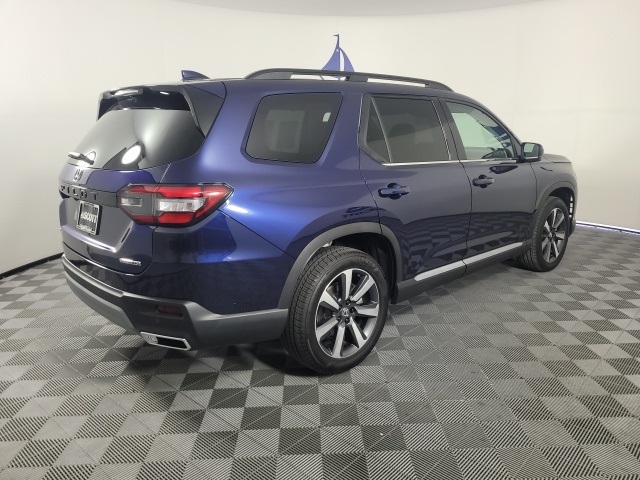 used 2025 Honda Pilot car, priced at $51,993