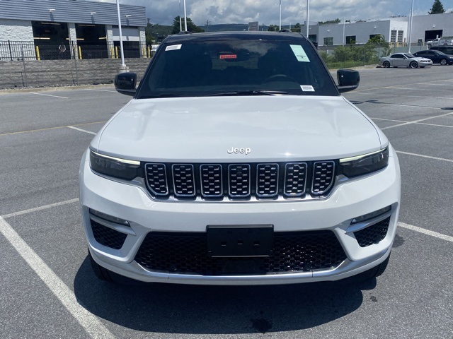 new 2025 Jeep Grand Cherokee car, priced at $52,050