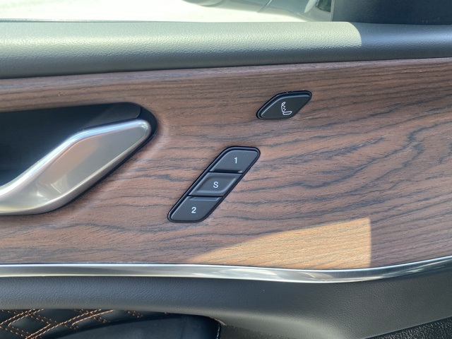 new 2025 Jeep Grand Cherokee car, priced at $52,050