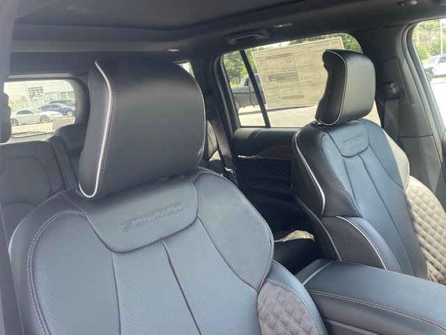 new 2025 Jeep Grand Cherokee car, priced at $52,050